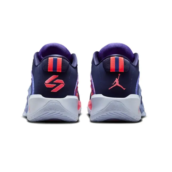 รองเท้าบาสเกตบอลผู้ชาย NIKE Luka 3 PF - Image 2